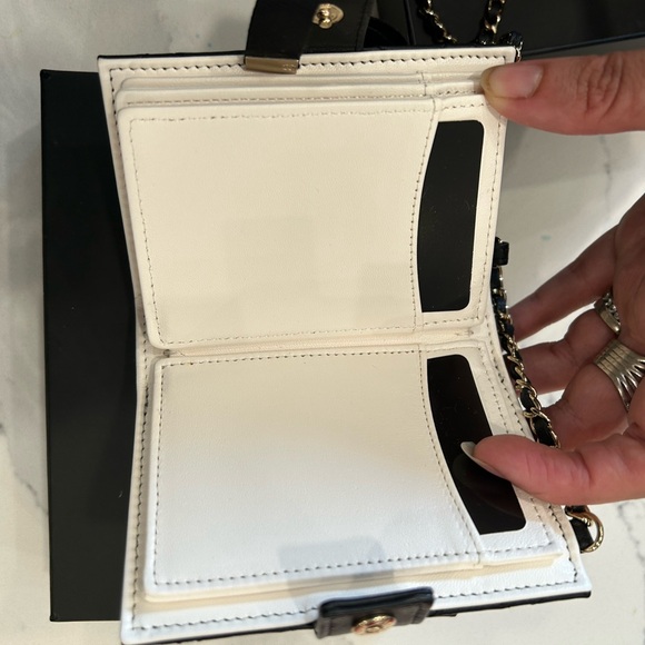SOLD-Chanel 22B book card holder on chain - Picture 13 of 15